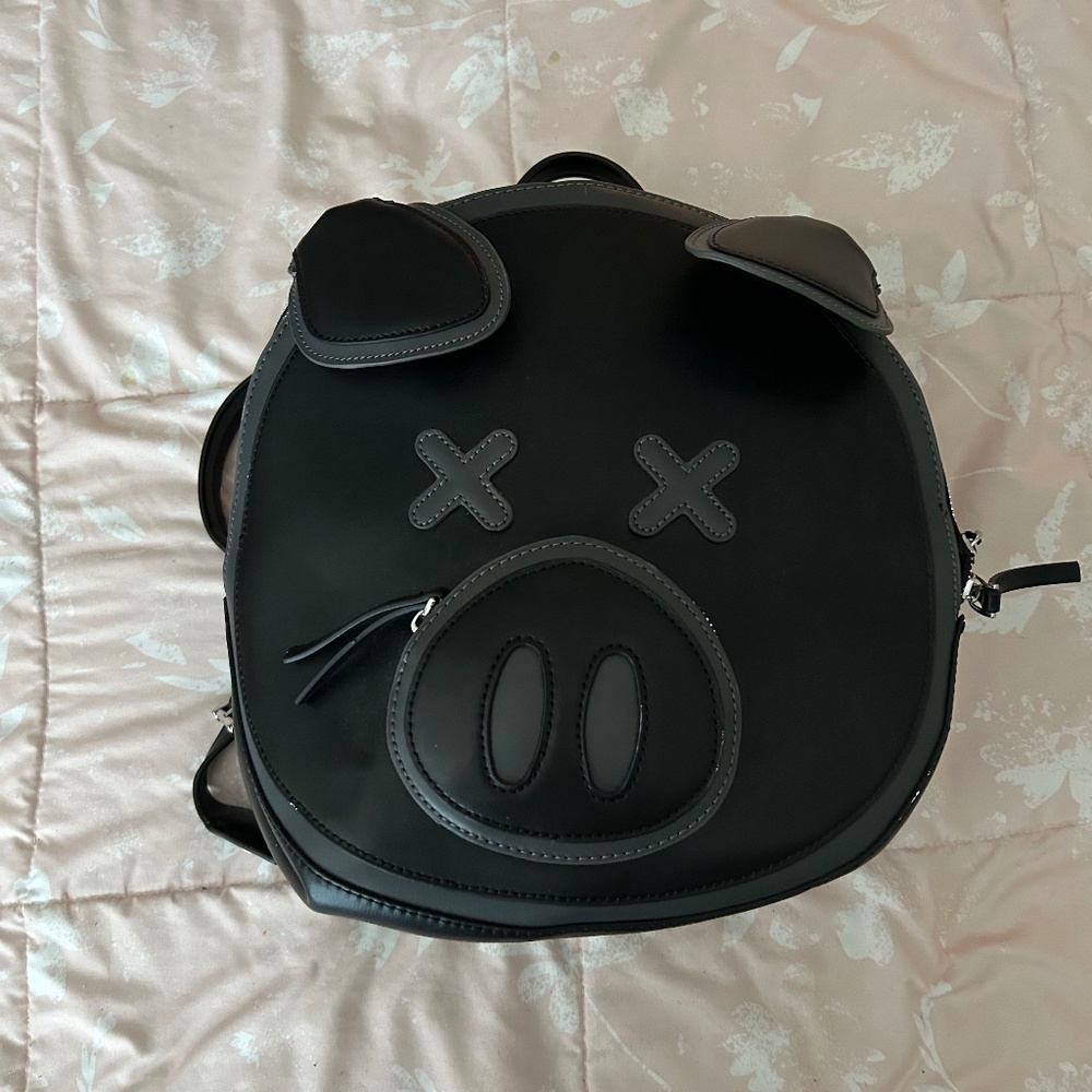 Shawn Dawson pig bag